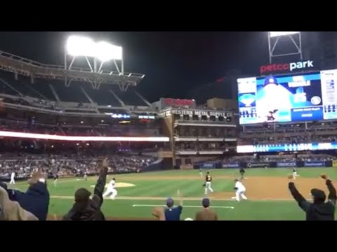 MLB サンディエゴ・パドレス vs ピッツバーグ・パイレーツ（ペトコパーク、カリフォルニア）2015年