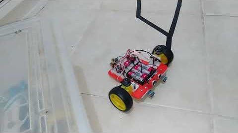 Robô Protótipo Seguidor de Linha Sensor Ultrassônico HC-SR04 Compatível com Arduino Nano #maker