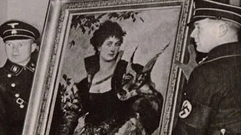 Paintings stolen by Nazis revealed for first time