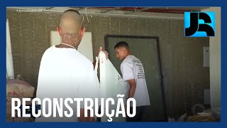 Sobras de construções vão ser doadas para famílias que perderam casas no Rio Grande do Sul