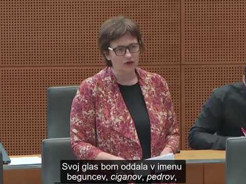 Nataša Sukič: Svoj