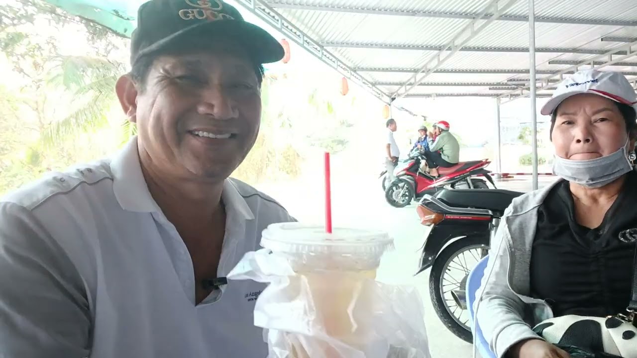 Buổi chiều mẹ Nam Hải Tiền Giang trời mưa