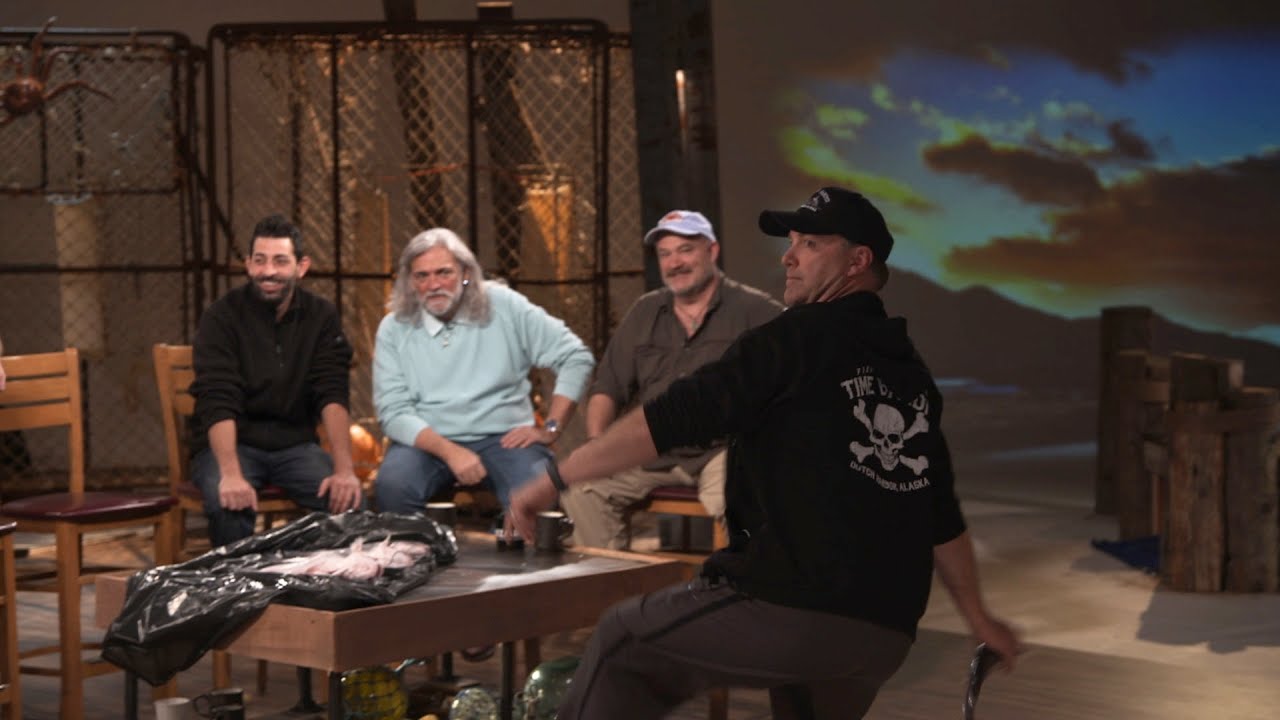 The Bait Playing Catch with Fish Deadliest Catch YouTube