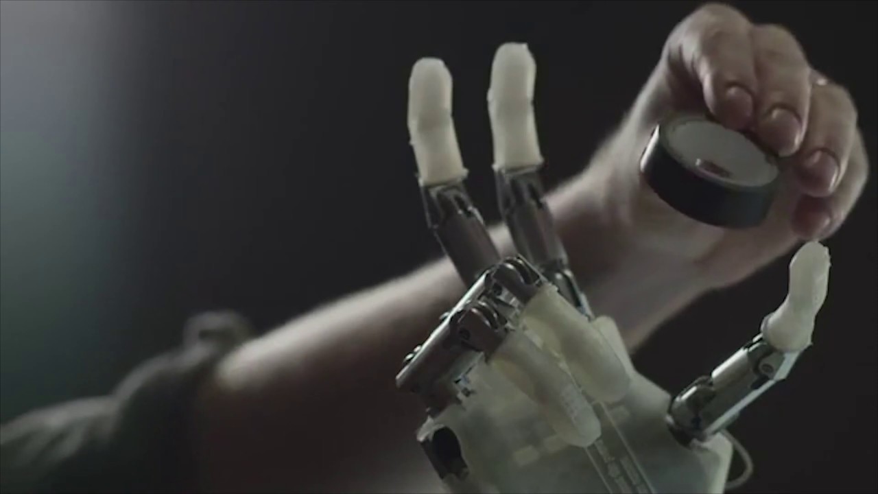 Human robot interaction - YouTube