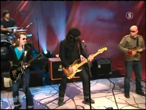 Eagles of Death Metal - Wanna be In LA (Live at Jay Leno show)