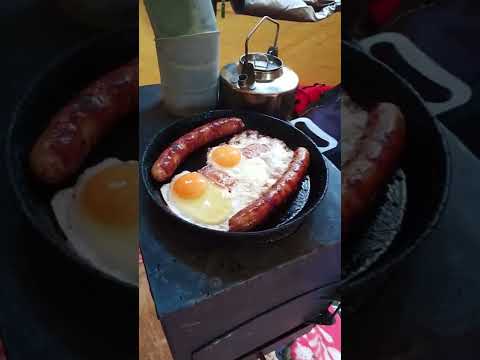 Winter, hot tent, breakfast.