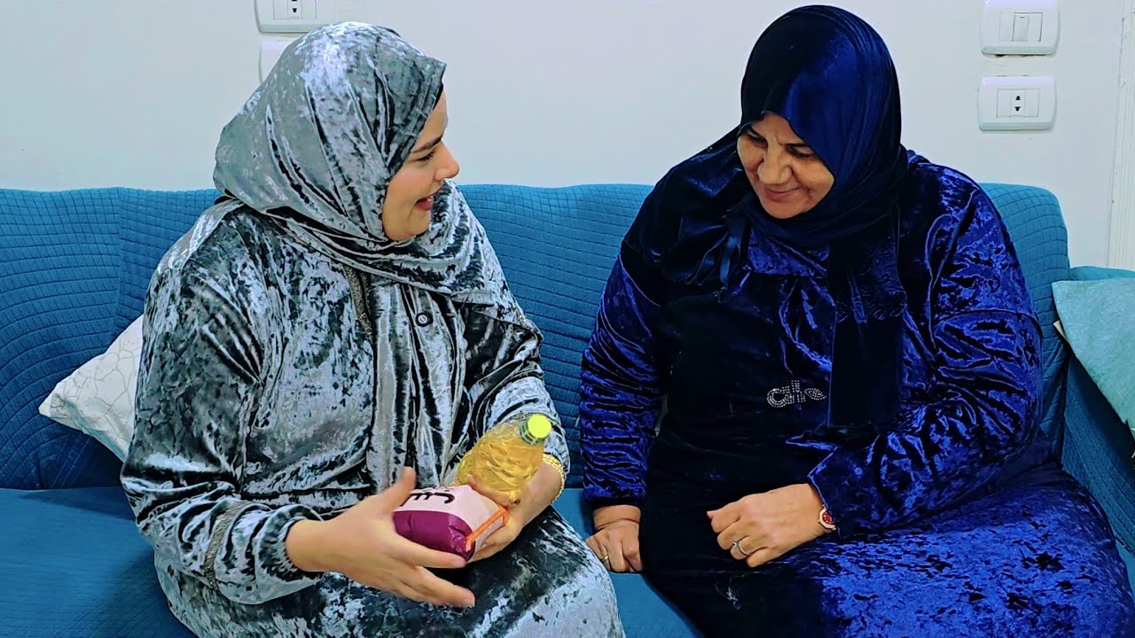 أمها دخلت عليها فجأة بموسم رمضان… لكن رد فعلها كان غير متوقع!