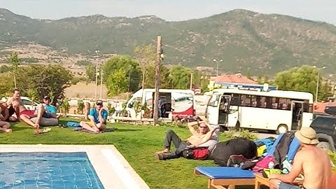 Pre Pwc cameli Live At The Pool