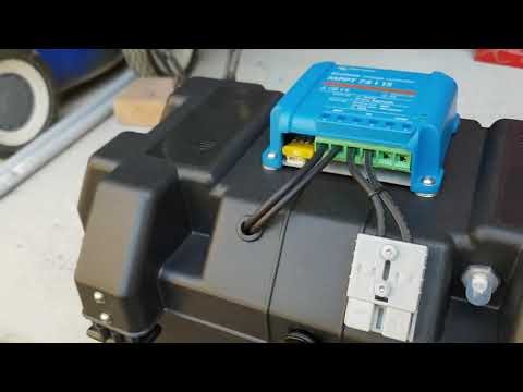 AGM battery box and Victron 75/15 solar controller