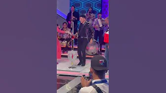 El varón baila #bachata #musica