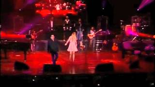 Video thumbnail of "Carlos Macias-Fernanda Castillo-Mil Vidas en Vivo"