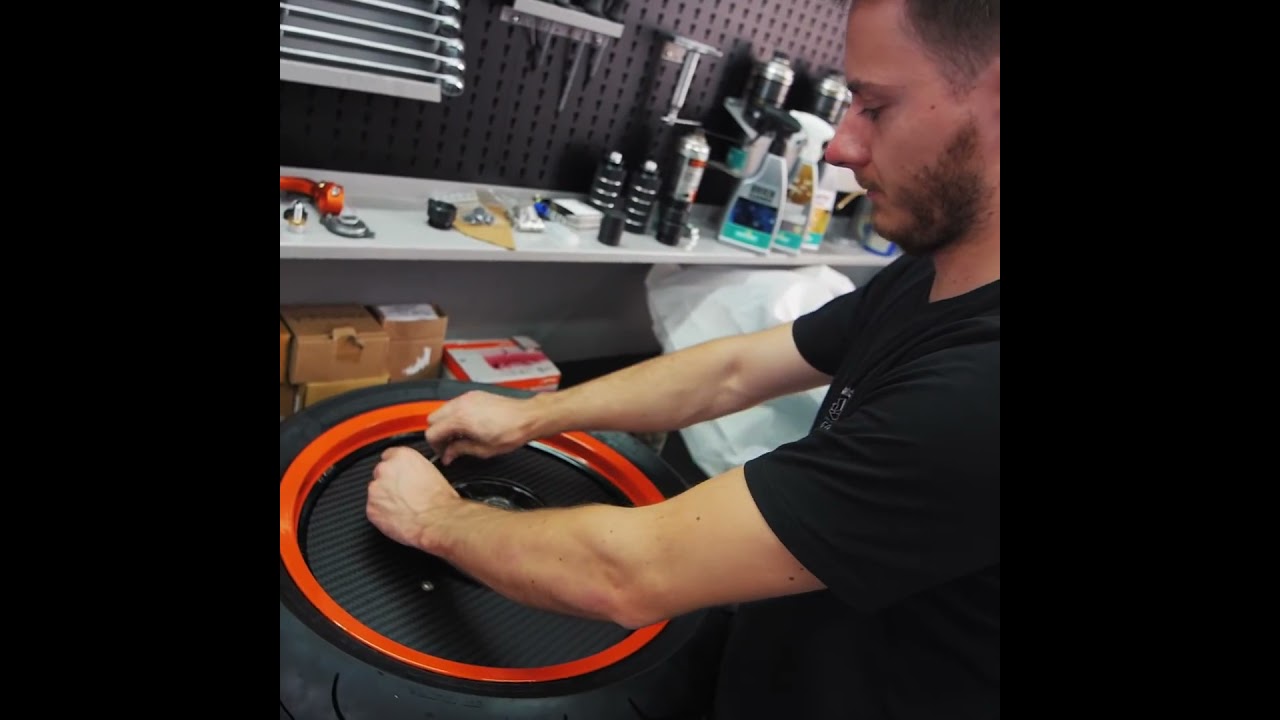 KTM 1290 Carbon Fiber wheels 😱😱😱😱