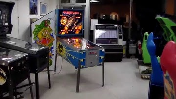 Stern Flight 2000 Pinball Machine from 1980 - Classic Multiball And Speech Design By Harry Williams!