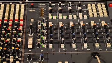 Signal Flow at Wall to Wall Recording
