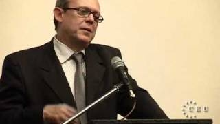 The UN's special rapporteur on press freedom Frank La Rue comes to CEU
