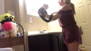 Famous Capuchin Monkey Bites Owner over Hair Color Change! Profile
