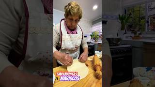 Empanaditas de Mariscos un placer de Dioses , jueves 18:00 horas en mi canal de Youtube!!!