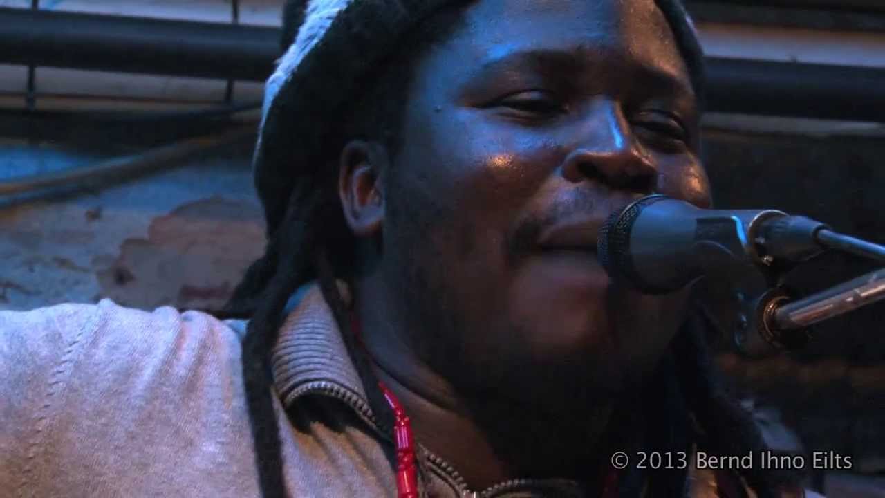 The African Brothers live at Atelier Il Sole in Cantina: Abosuni