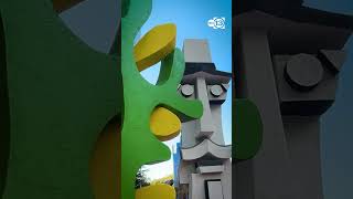 New float honors Houston artist and sculptor David Adickes