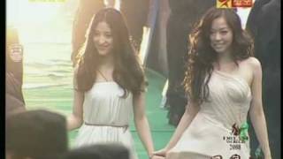 张靓颖20110415第15届华语榜中榜颁奖礼走红地毯(星空卫视版)