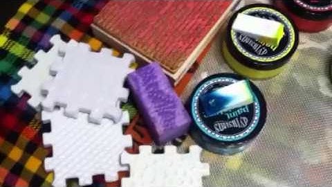 Making Twinchie Backgrounds :) and chatting :)