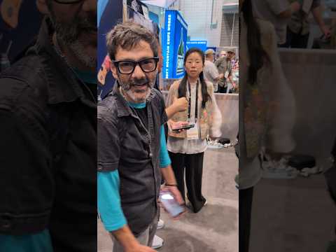 Famous guy's knife design at Bladeshow!