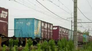 ＥＦ６５－１０９６ ＪＲ貨物２次更新車色牽引コキ。