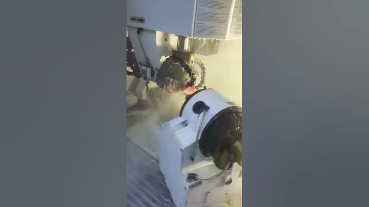 5Axis Machine Cutting HELMET / DAISHIN SEIKI CORPORATION/5 Axis CNC Machining Center