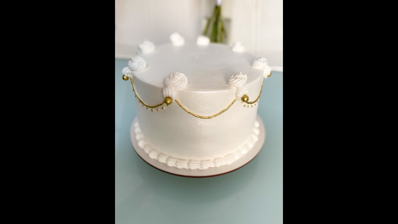 BOLO VINTAGE (CLEAN) EM CHANTININHO