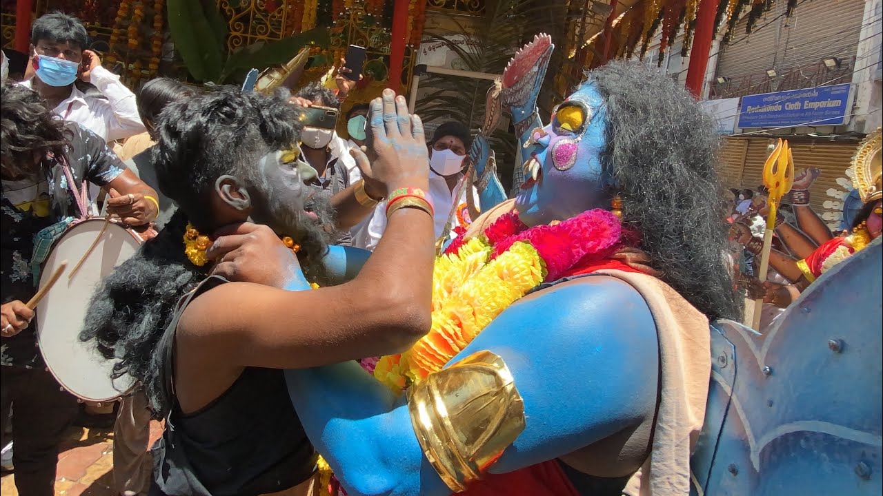 Kalika Dance at Bonalu jathara  Kali Mata Dance at Hyderabad Bonalu festival  Telangana  India