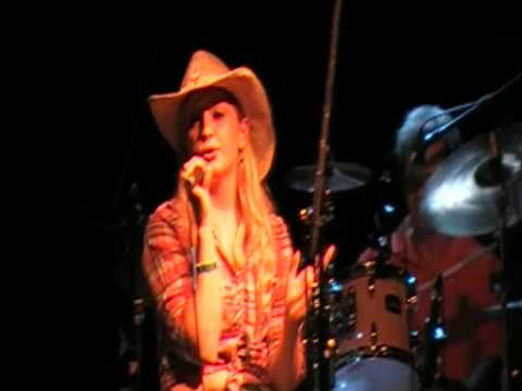 Coal Miners Daughter performed by Dallas Daisy Arn...