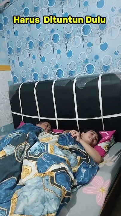 Harus Dituntun #funny #funnyshorts #comedyshorts #comedycouple