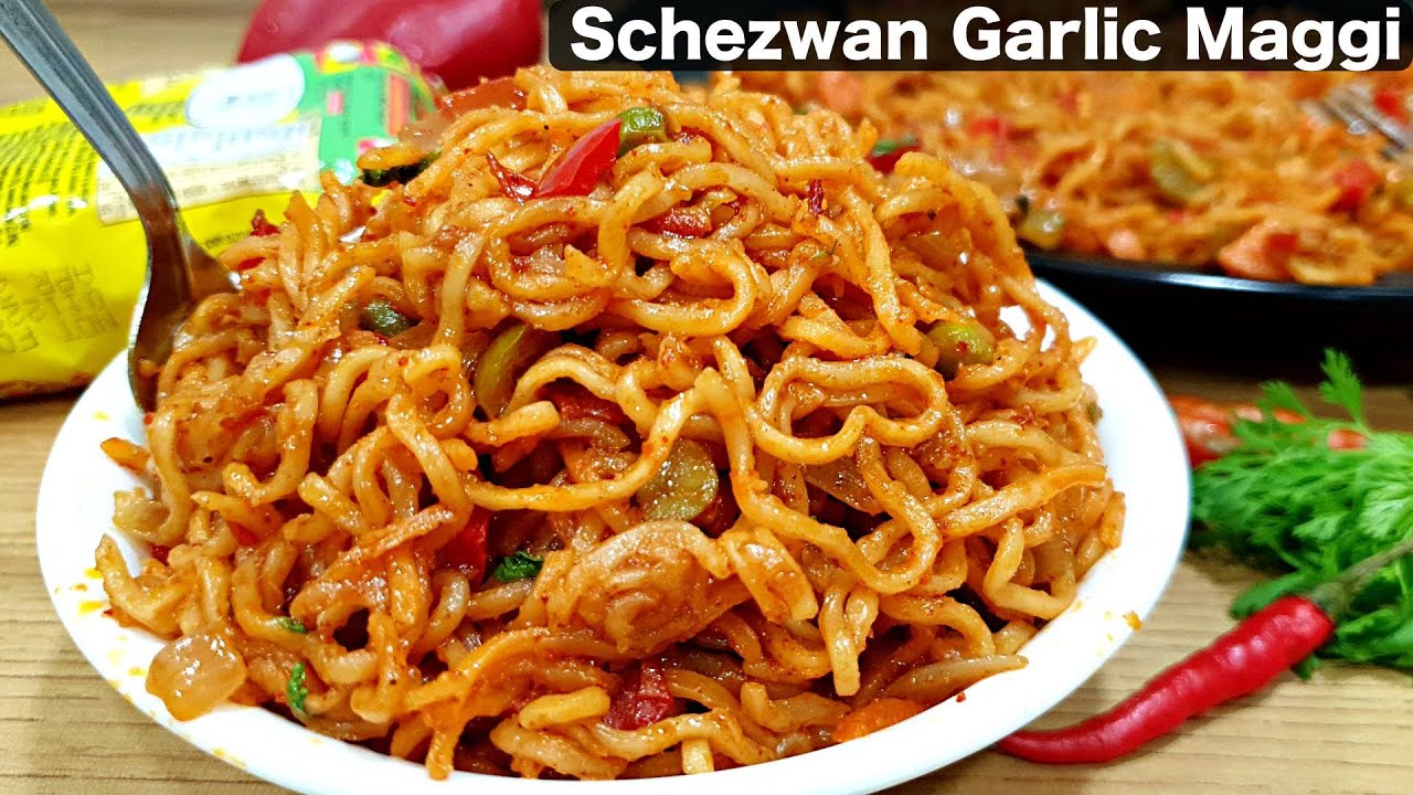 HOT Schezwan Garlic Maggi | Quick Schezwan Maggi Noodles | Kanak