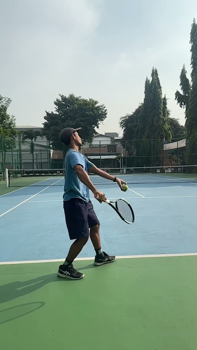 Tutorial Service Meledak ! #tennis #tennisjakarta #tennisplayer #fyp with Coach Aldy