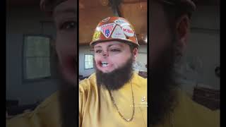 Ricky needs his glue bottles!