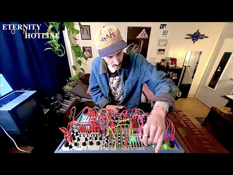 Cozy Modularism & Bass