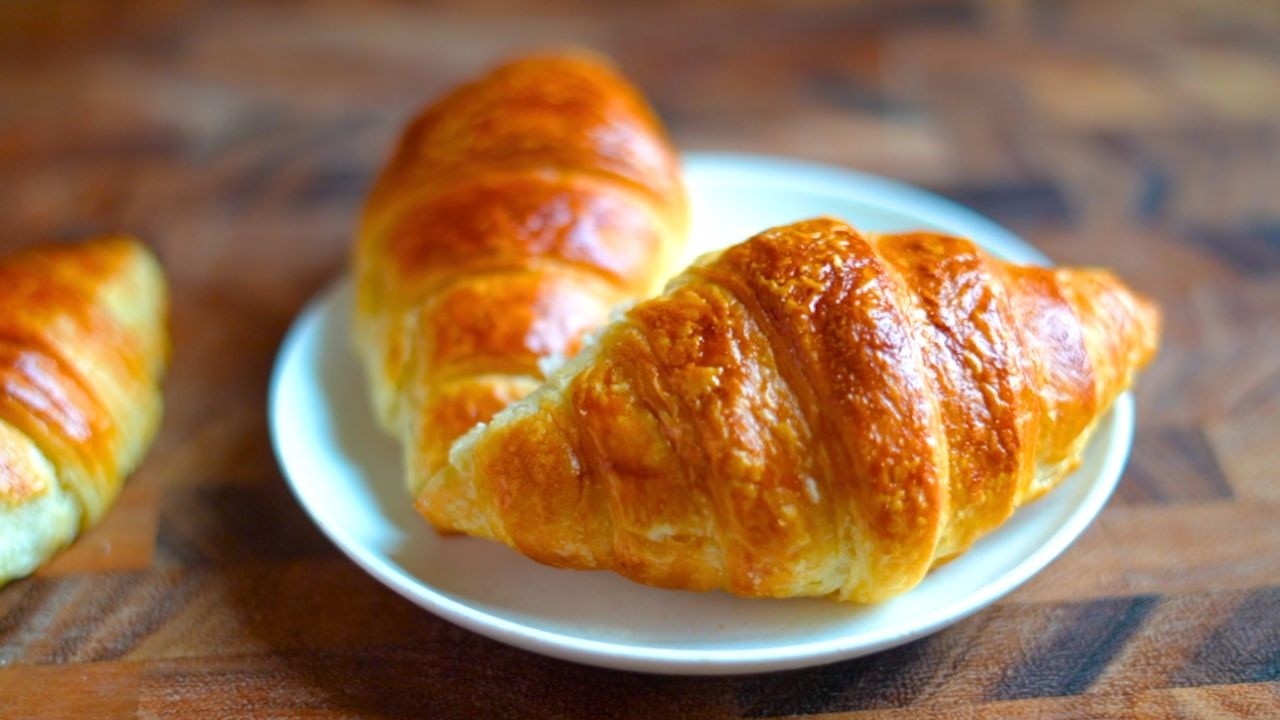 The EASIEST Croissants You'll Ever Make! No lamination, No waiting!