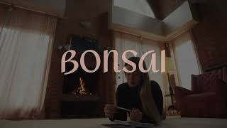 Video thumbnail of "Mei Corbalán - Bonsai (Visualizer Oficial)"
