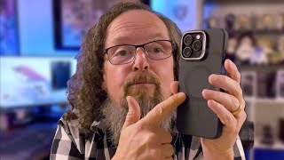 ESR Silicone Case BEST MagSafe Strength 💪 iPhone 16 Pro Max screenshot 1