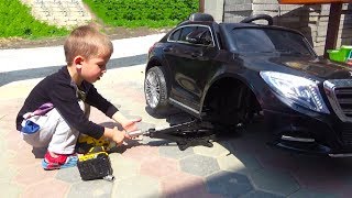 Little Boy Driving a Mercedes mini CAR & Learn Colors With Fitness Balls