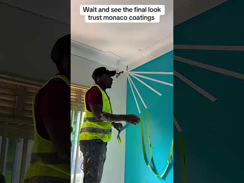 الشاب الذي حو ل الحائط العادي إلى تحفة فنية مذهلة