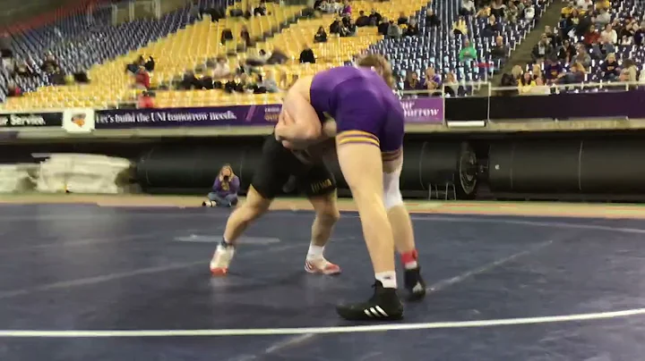 Carson Babcock (UNI) vs Jude Link (Iowa)