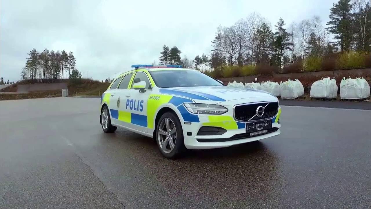 Вольво v90 полиция