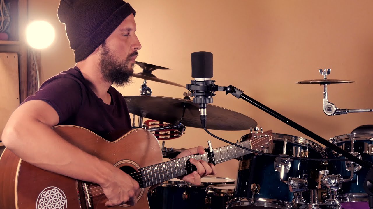 Acoustic Kirtan: Narayana Hari Om Live Bhakti Session