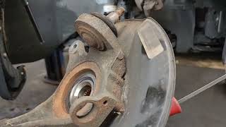 2005 Honda Civic Coupe Front Wheel Bearing Replacement