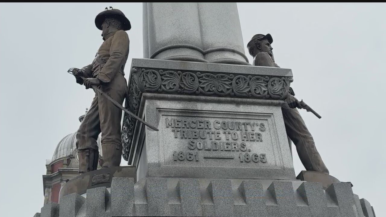 Civil War statue stands tall again outside Mercer County Courthouse