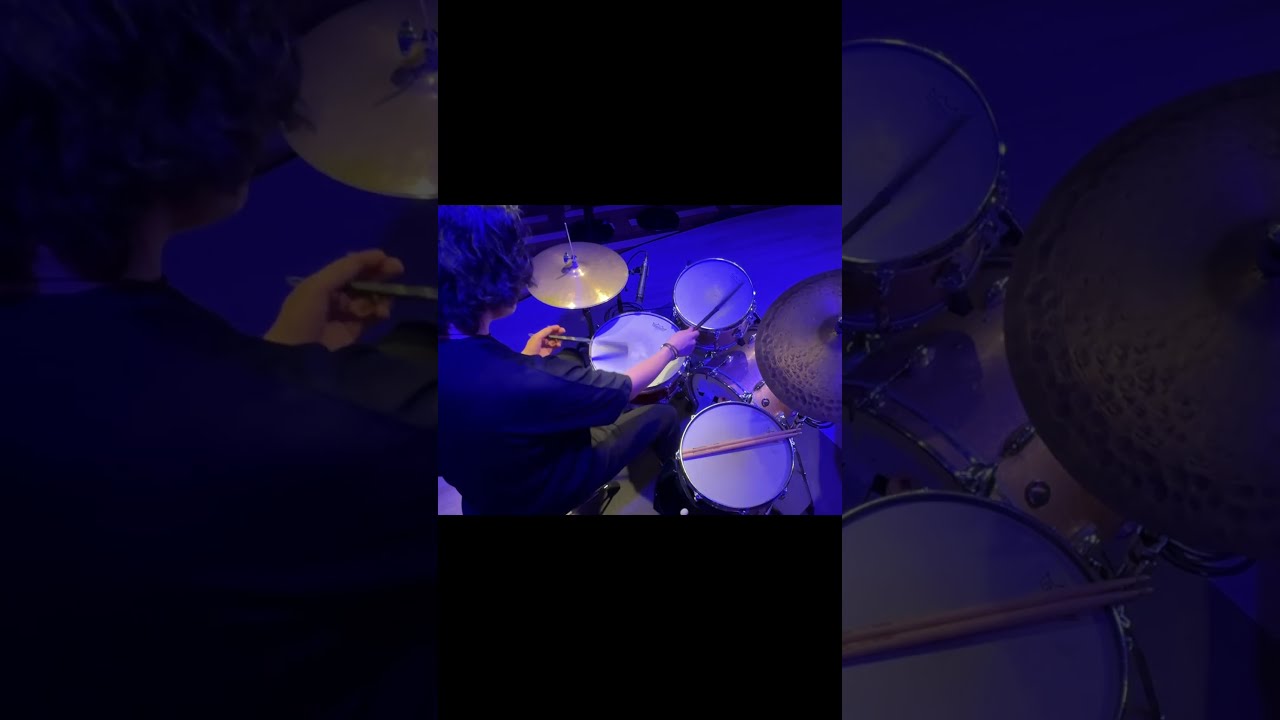 Jazz Drum Brush solo trade on 