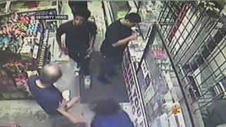Teens brutally Beat, Rob and Stab Elderly Man