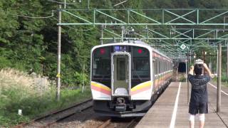 E129系B19編成　土合駅発車