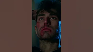 اتركني هنا أنقذ حياتك المحارب Shorts 
